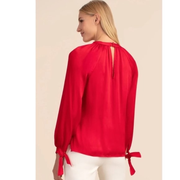 Trina Turk Water Lily Top Crimson - Picture 3 of 8